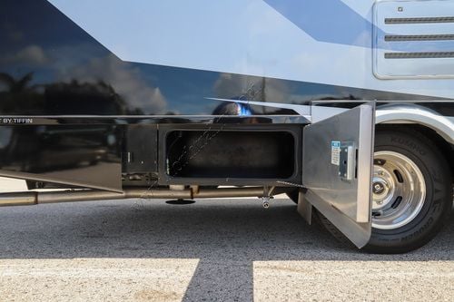 2025 Tiffin Motor Homes Wayfarer 25RW