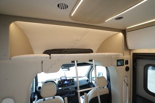 2025 Tiffin Motor Homes Wayfarer 25RW