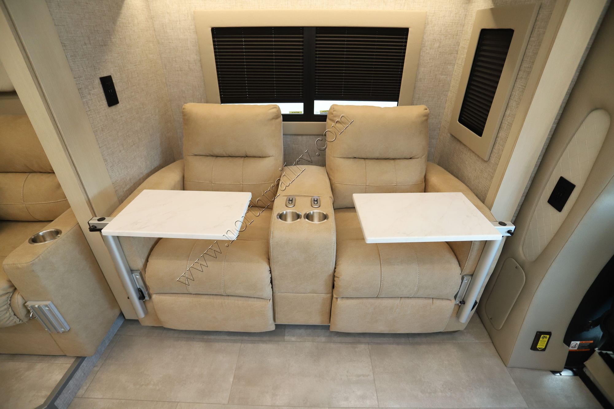 Used 2025 Tiffin Motor Homes Wayfarer 25RW Class C  For Sale