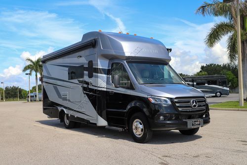 2025 Tiffin Motor Homes Wayfarer 25RW