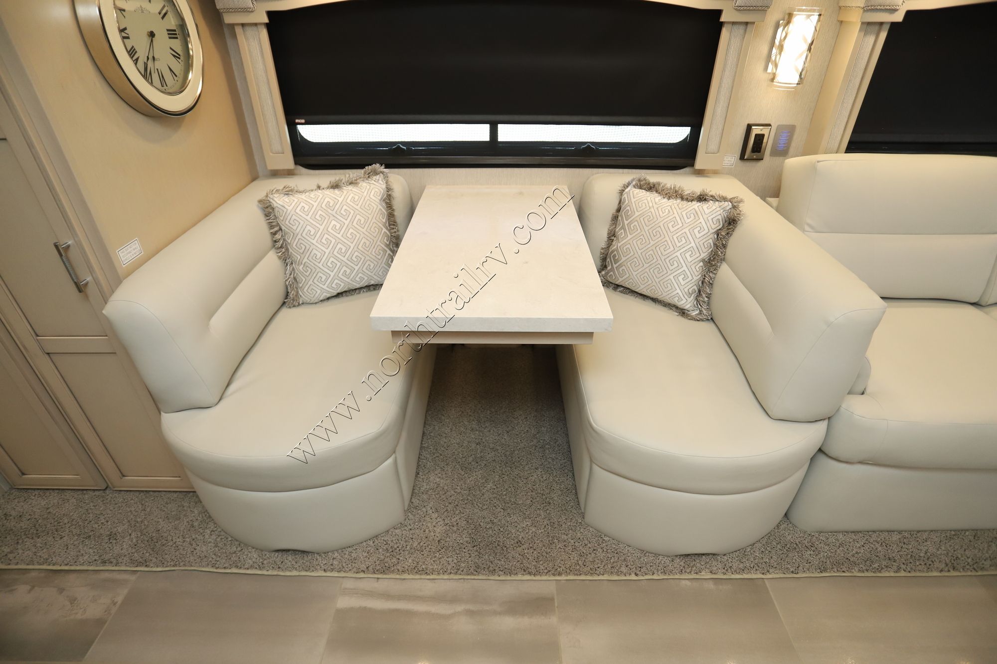 Used 2022 Newmar Ventana 4310 Class A  For Sale