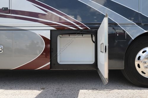 2022 Fleetwood Discovery Lxe 40M