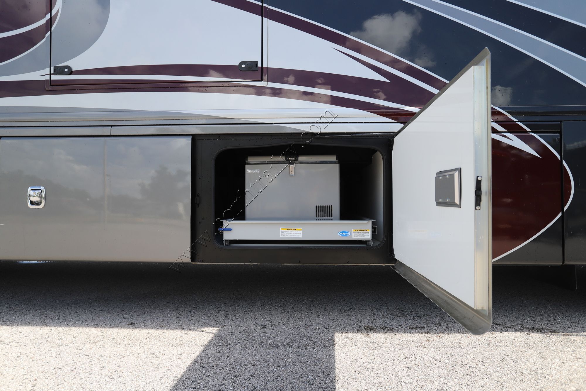 Used 2022 Fleetwood Discovery Lxe 40M Class A  For Sale