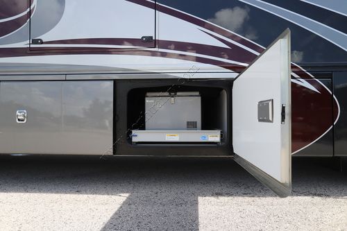 2022 Fleetwood Discovery Lxe 40M