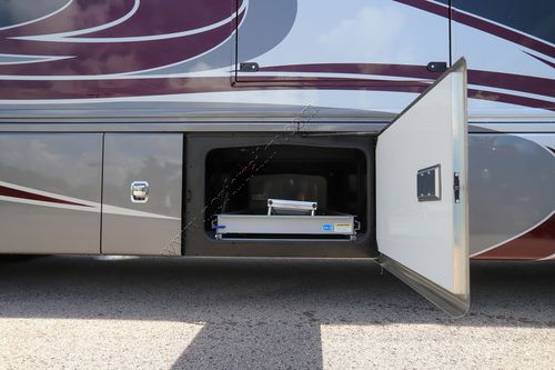 2022 Fleetwood Discovery Lxe 40M