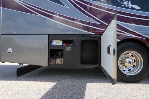 2022 Fleetwood Discovery Lxe 40M