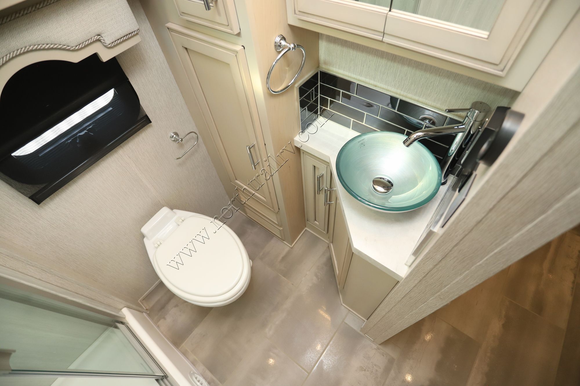 Used 2022 Newmar Ventana 4310 Class A  For Sale
