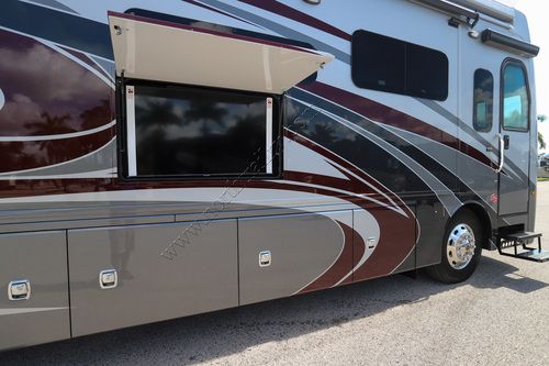 2022 Fleetwood Discovery Lxe 40M