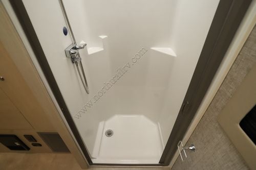 2025 Tiffin Motor Homes Wayfarer 25RW