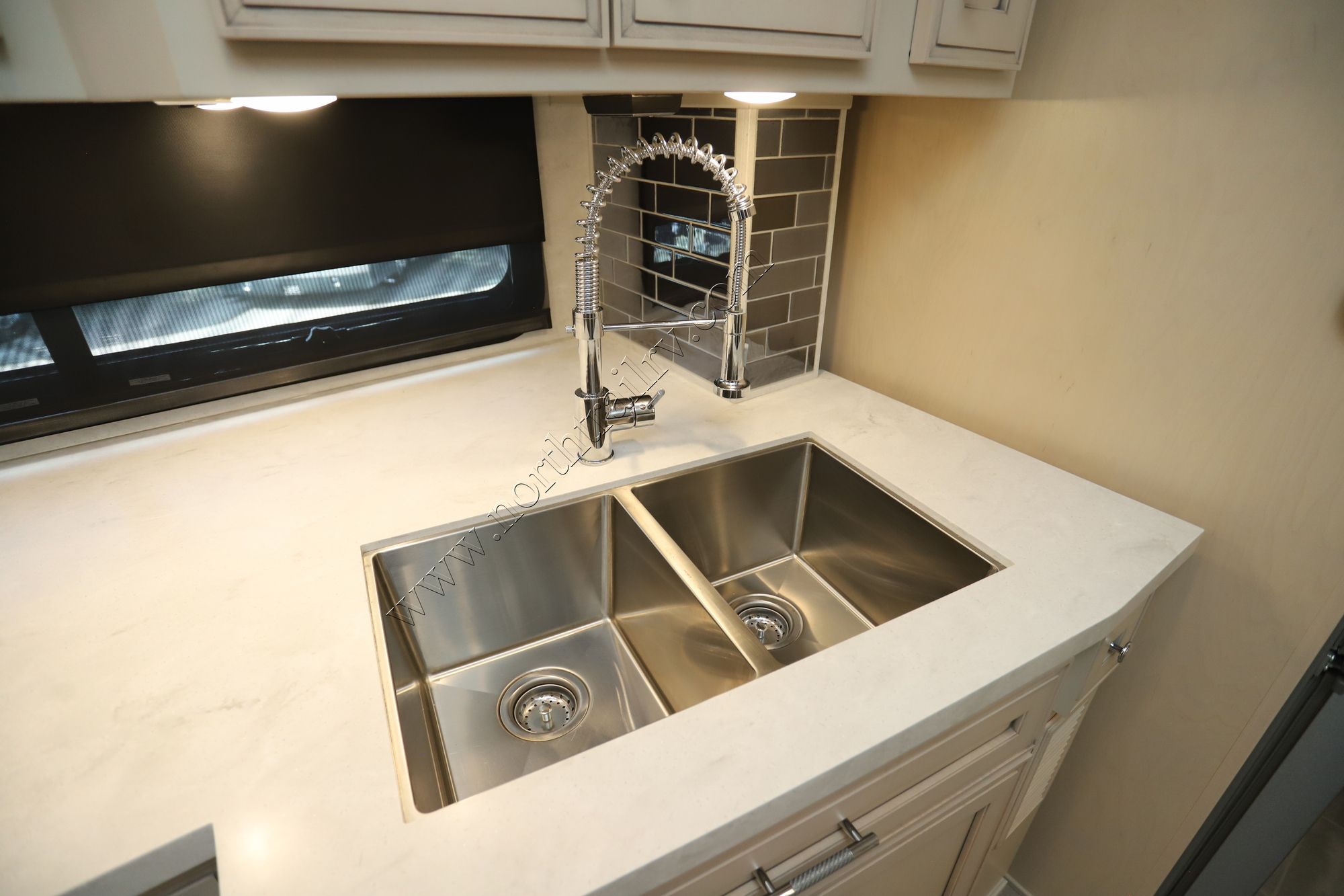 Used 2022 Newmar Ventana 4310 Class A  For Sale