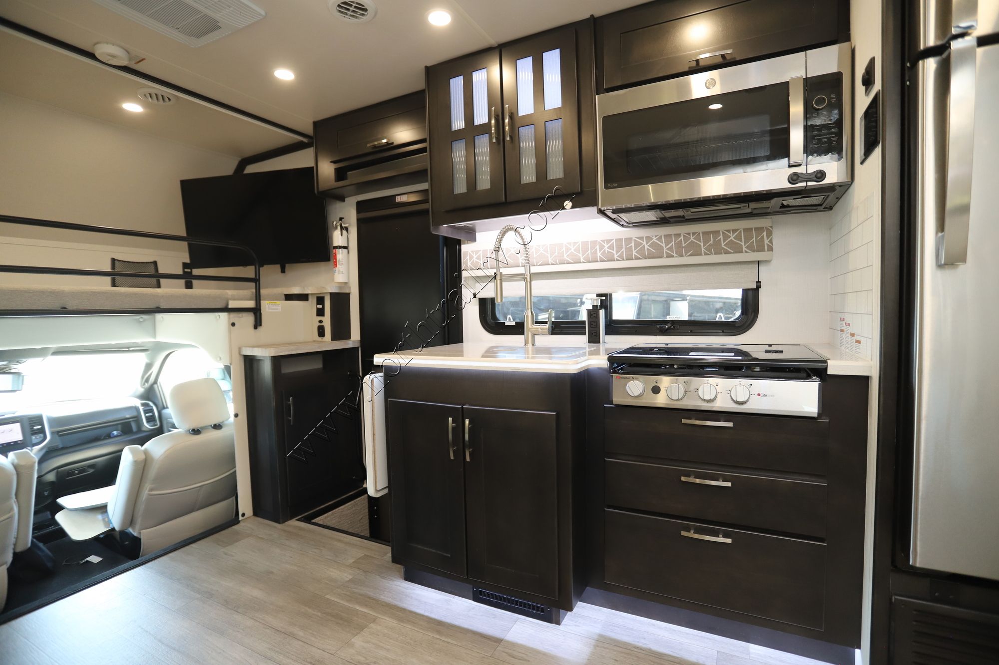 Used 2025 Dynamax Isata 5 30FWD Super C  For Sale