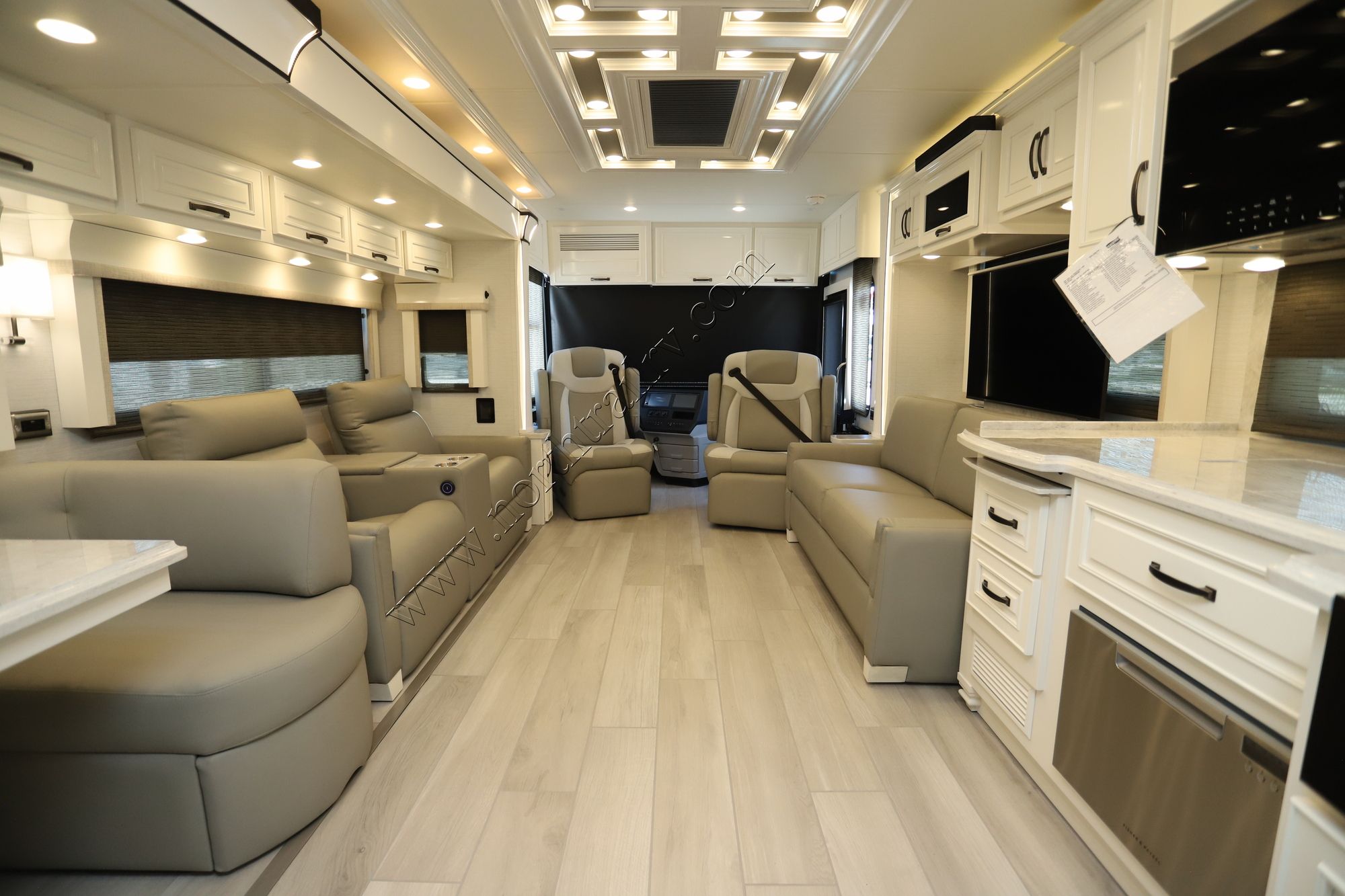 New 2026 Newmar Dutch Star 4369 Class A  For Sale
