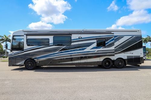 2026 Newmar Dutch Star 4369 Class A