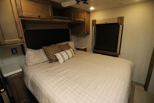 2026 Tiffin Motor Homes Allegro 29NA