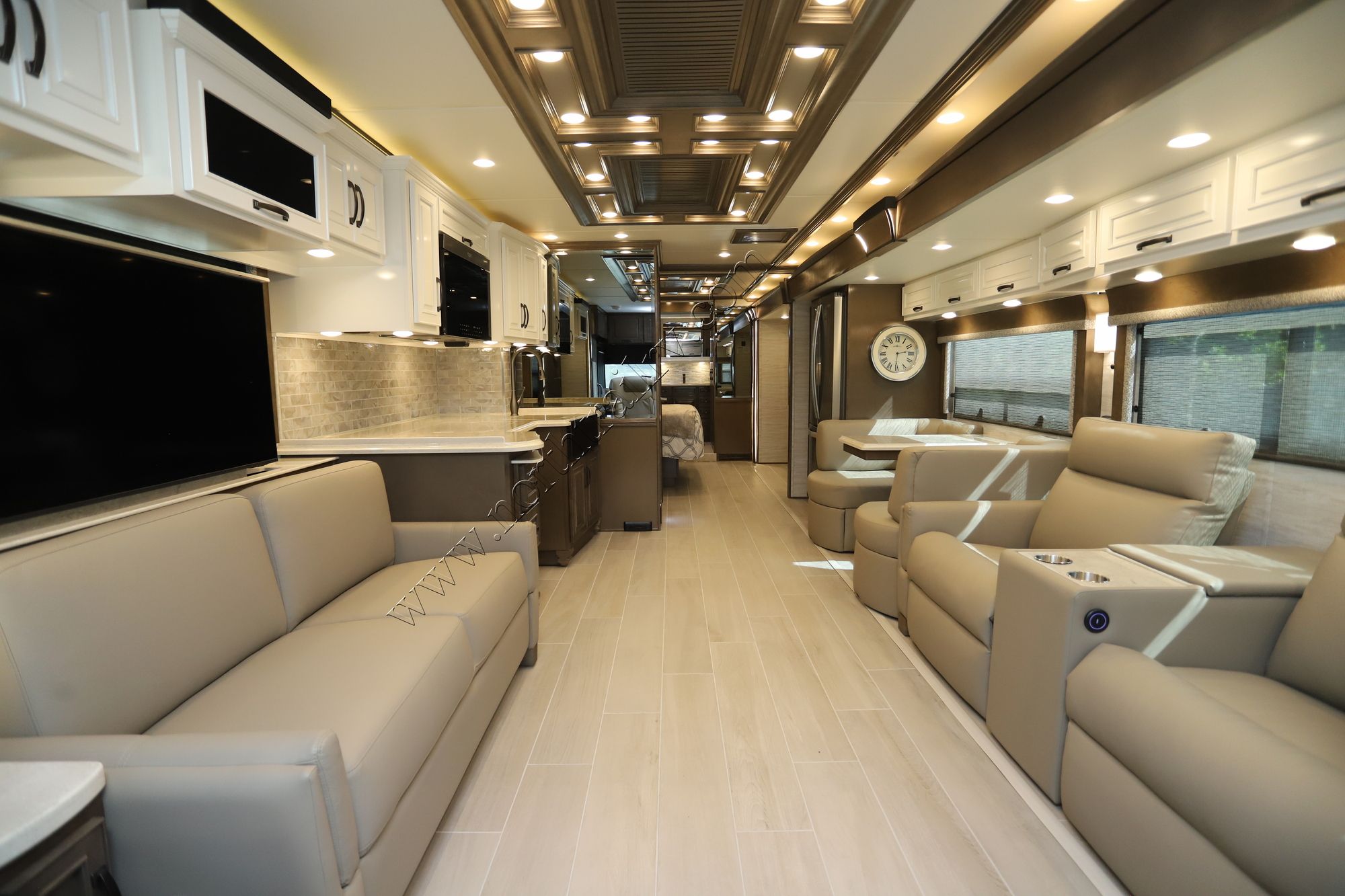 New 2026 Newmar Dutch Star 4081 Class A  For Sale