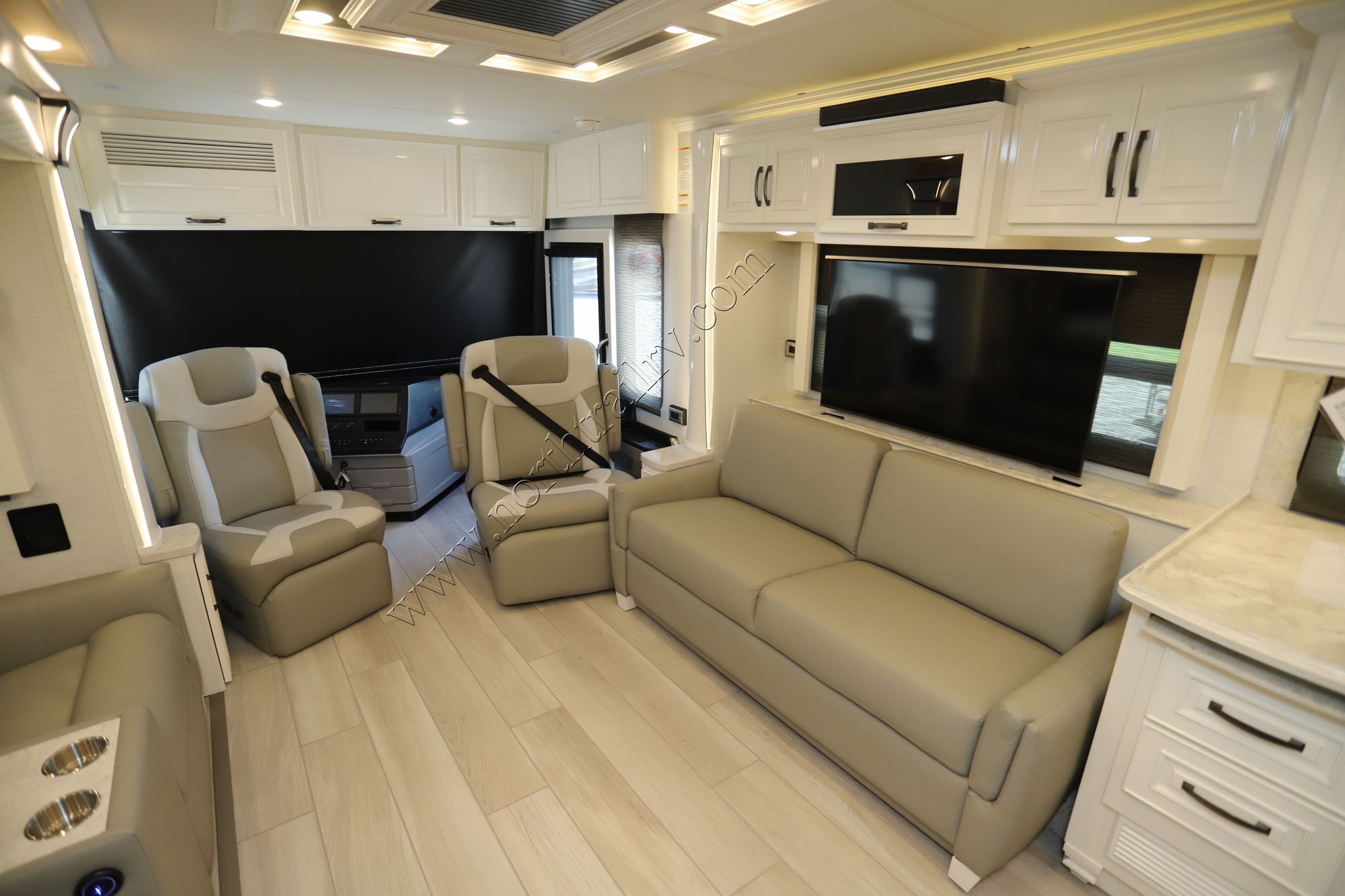 New 2026 Newmar Dutch Star 4369 Class A  For Sale