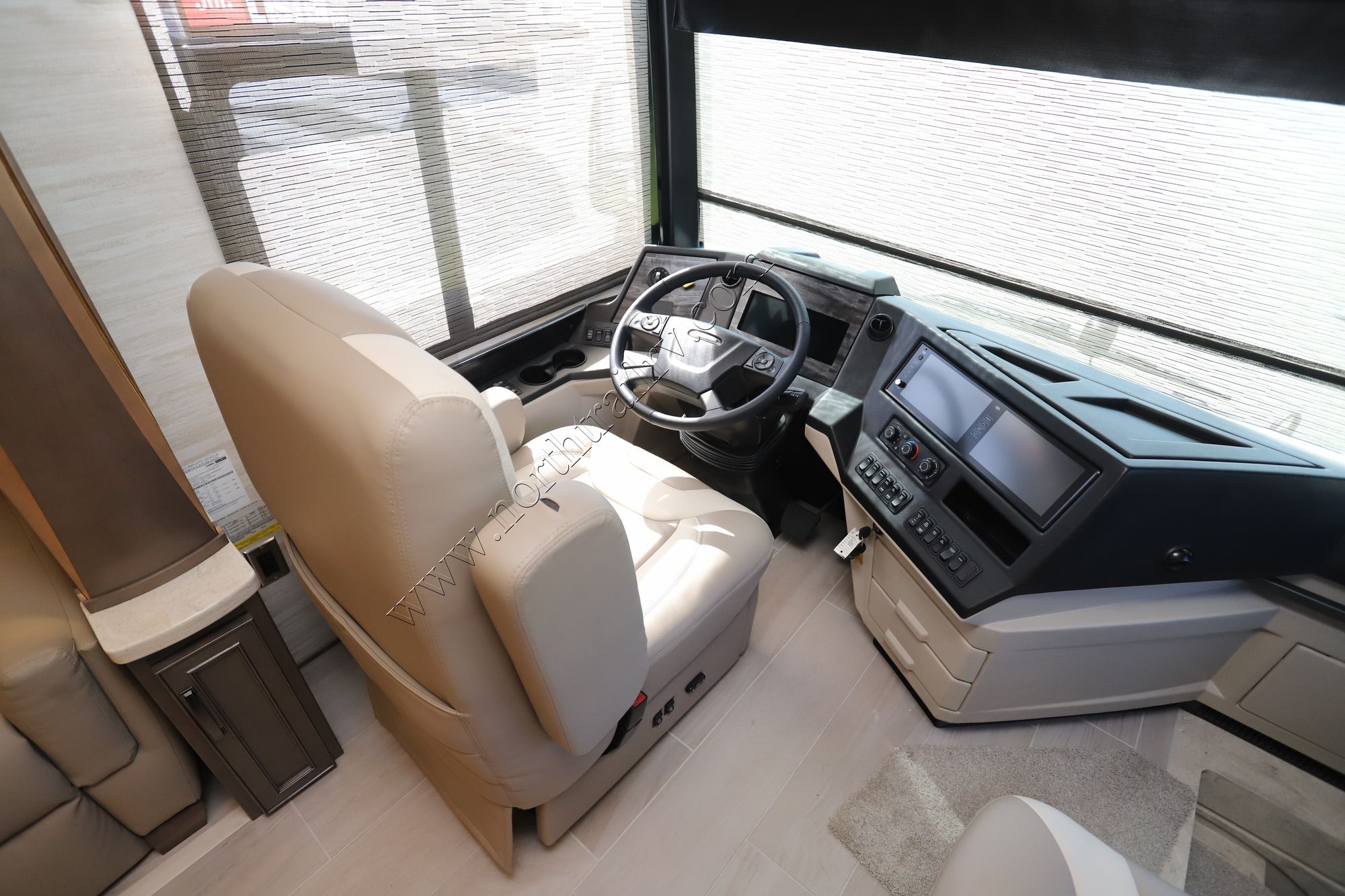 New 2026 Newmar Dutch Star 4081 Class A  For Sale