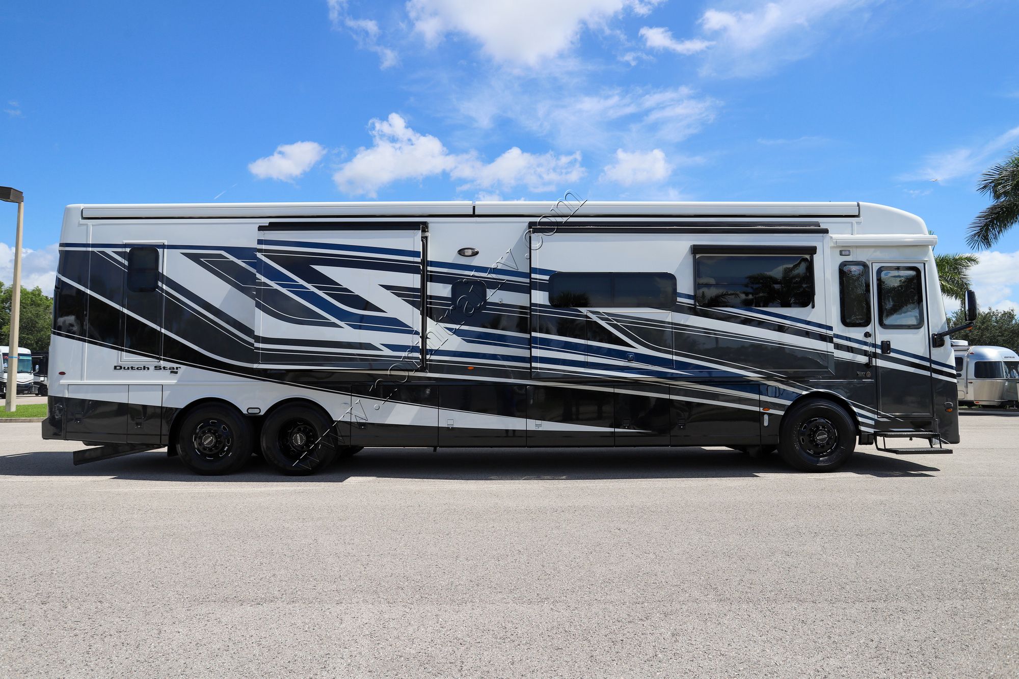 New 2026 Newmar Dutch Star 4369 Class A  For Sale