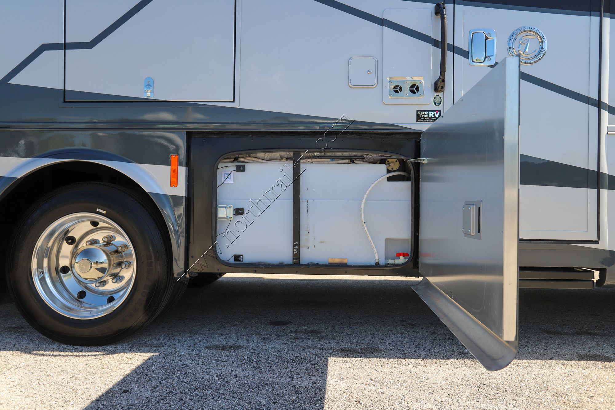 New 2026 Tiffin Motor Homes Allegro 29NA Class A  For Sale