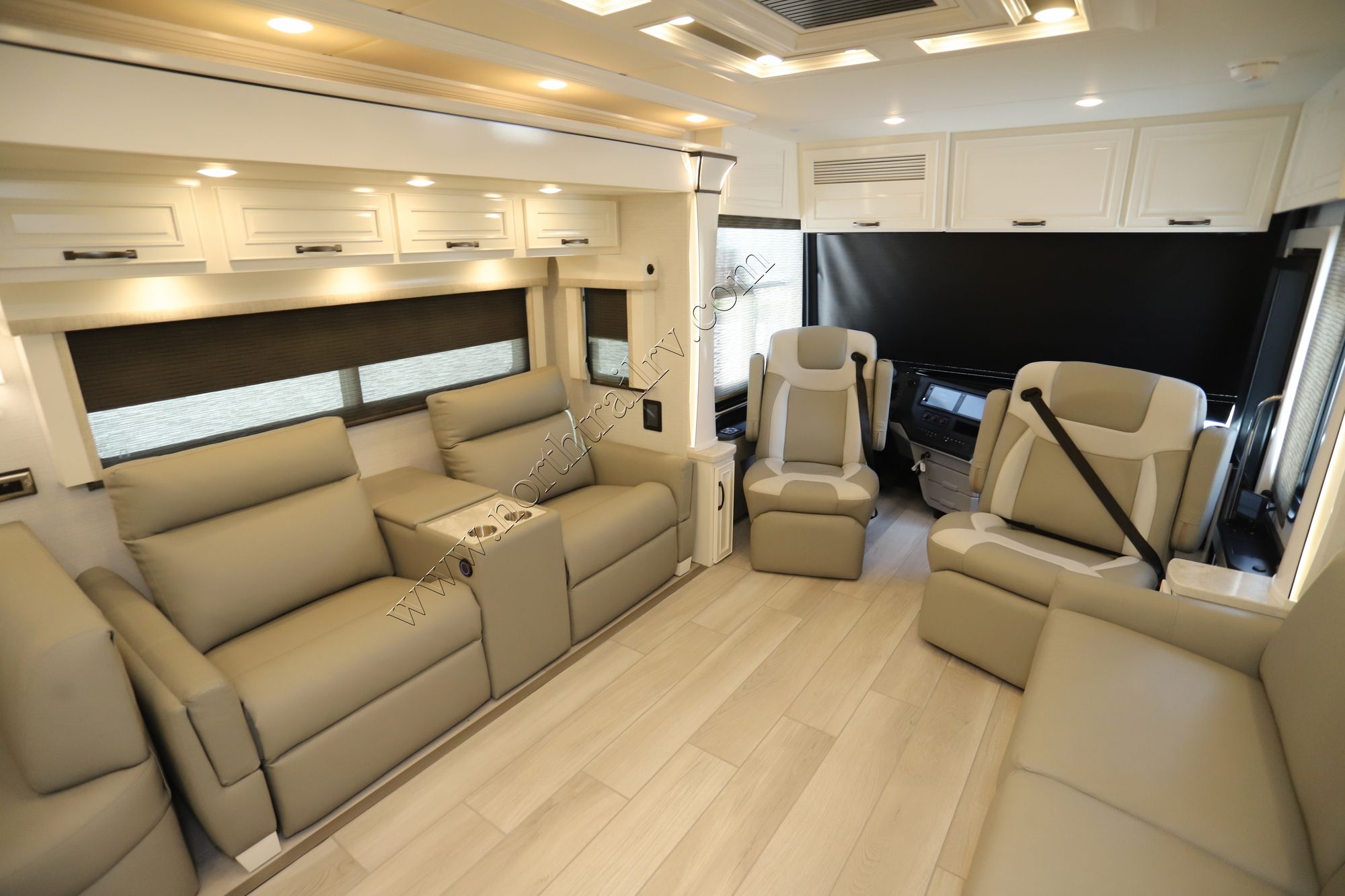 New 2026 Newmar Dutch Star 4369 Class A  For Sale