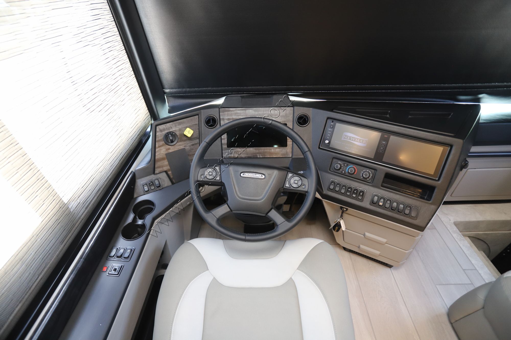 New 2026 Newmar Dutch Star 4369 Class A  For Sale