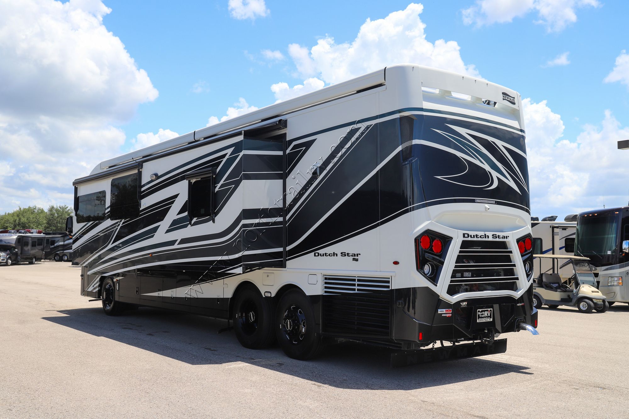 New 2026 Newmar Dutch Star 4081 Class A  For Sale