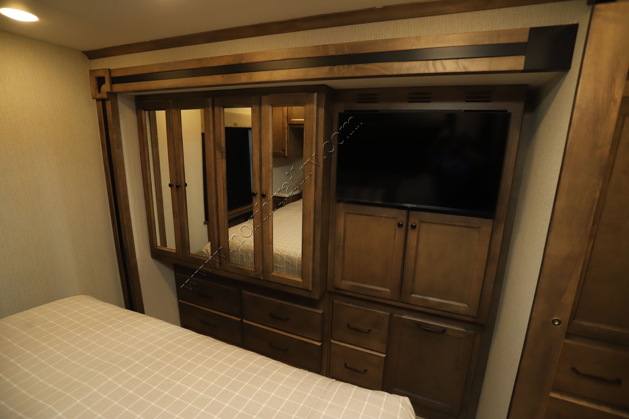 New 2026 Tiffin Motor Homes Allegro 29NA Class A  For Sale