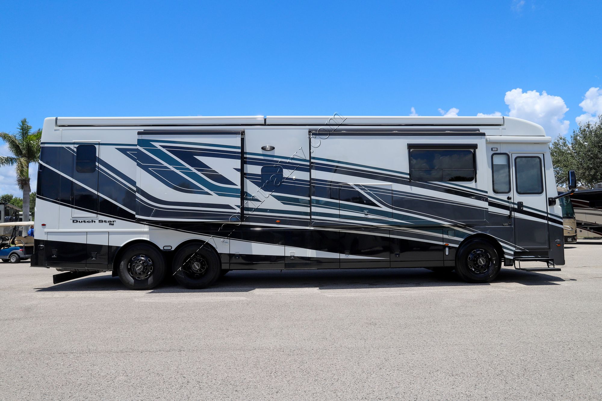 New 2026 Newmar Dutch Star 4081 Class A  For Sale