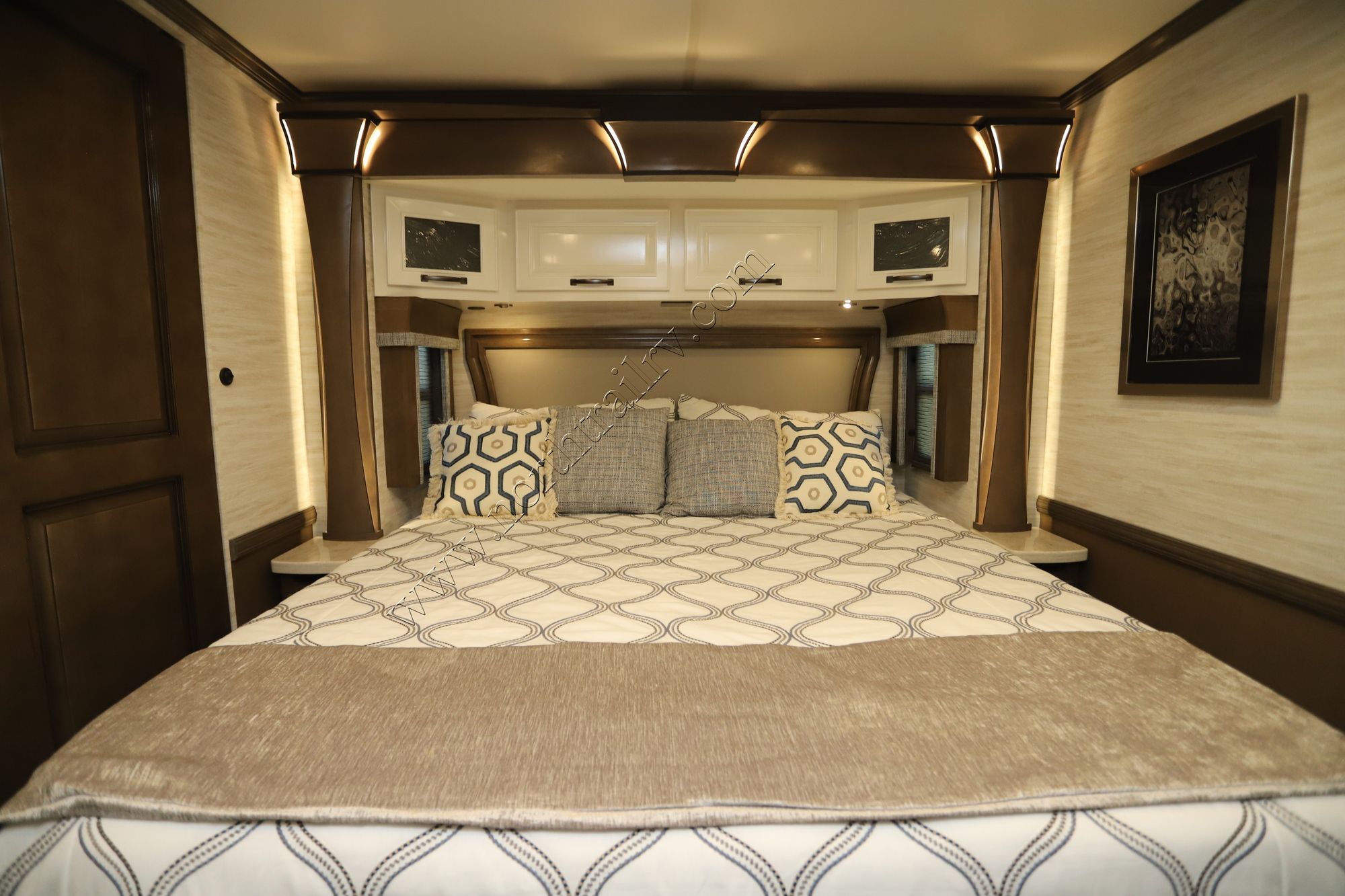 New 2026 Newmar Dutch Star 4081 Class A  For Sale