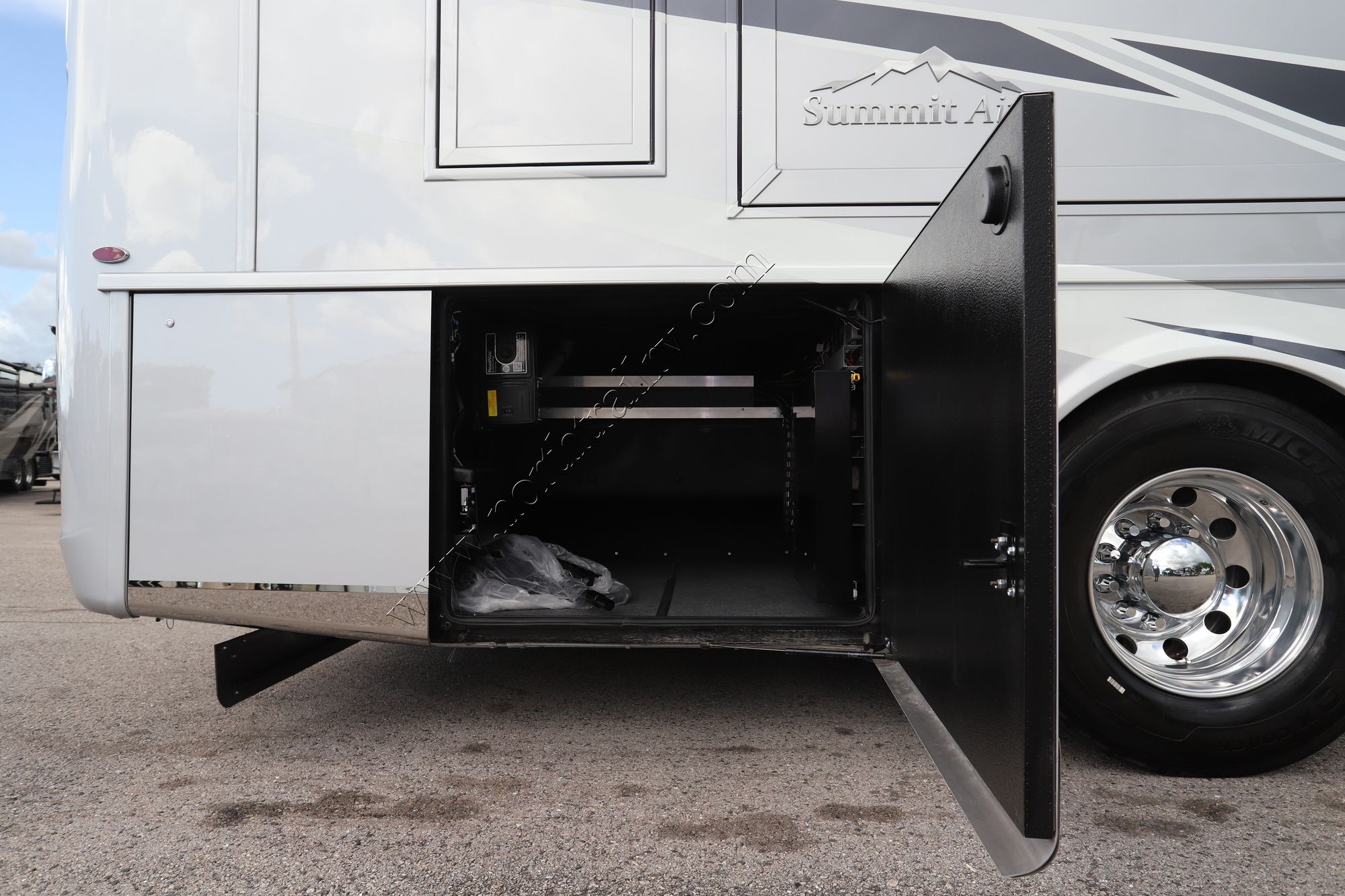 New 2026 Newmar Summit Aire 4505 Super C  For Sale