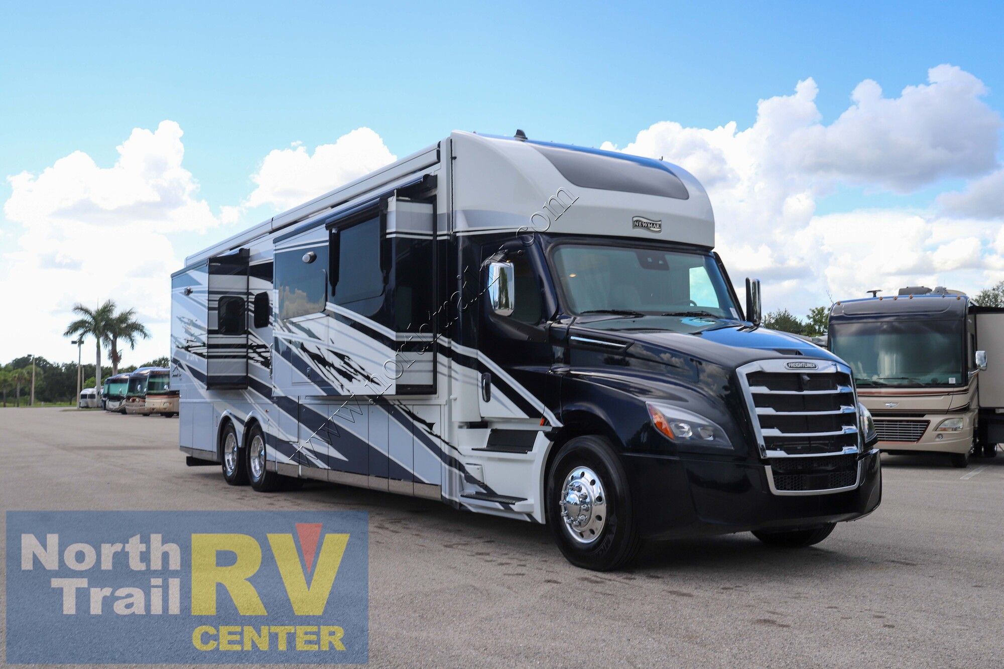 New 2026 Newmar Summit Aire 4505 Super C  For Sale