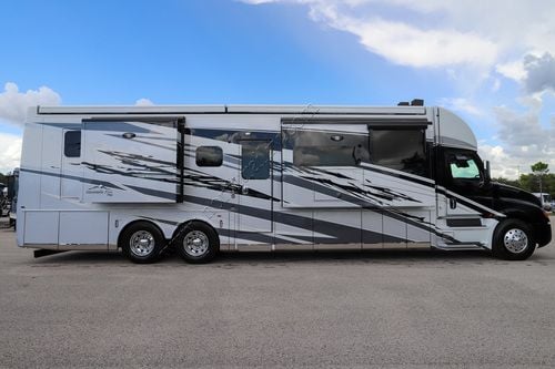 2026 Newmar Summit Aire 4505
