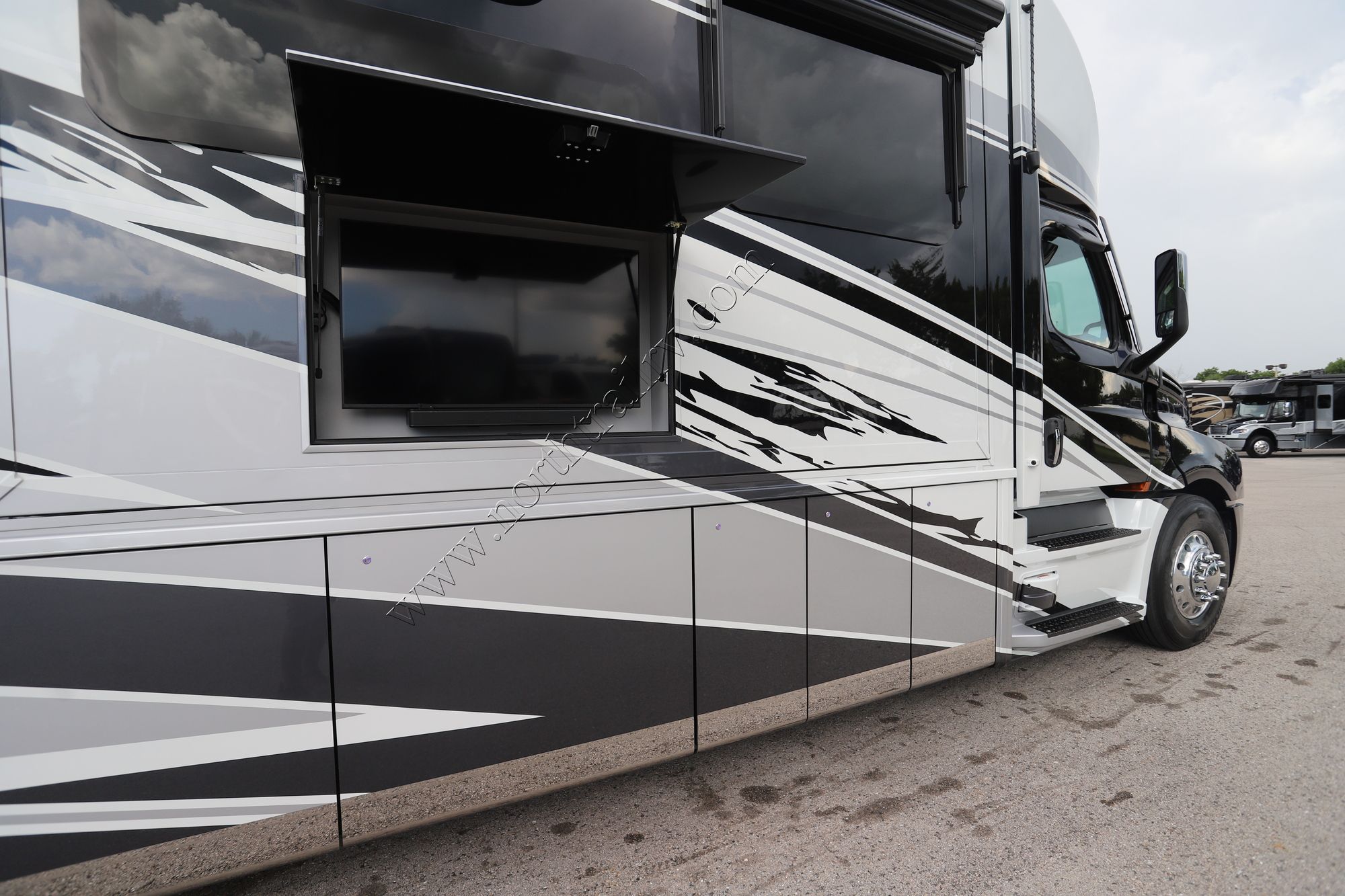 New 2026 Newmar Summit Aire 4505 Super C  For Sale