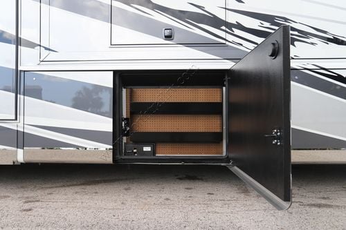 2026 Newmar Summit Aire 4505