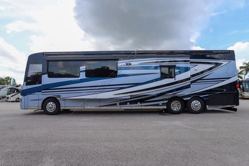 2023 Newmar Mountain Aire 4551