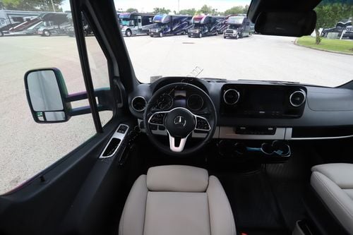 2023 Airstream Atlas E1