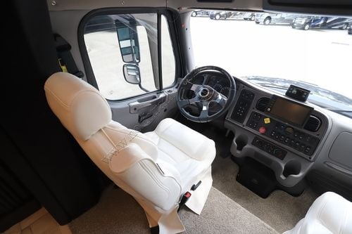 2022 Newmar Supreme Aire 4573 Super C