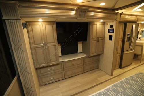 2023 Newmar Mountain Aire 4551
