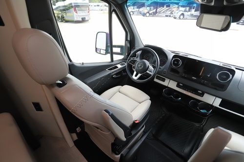 2023 Airstream Atlas E1