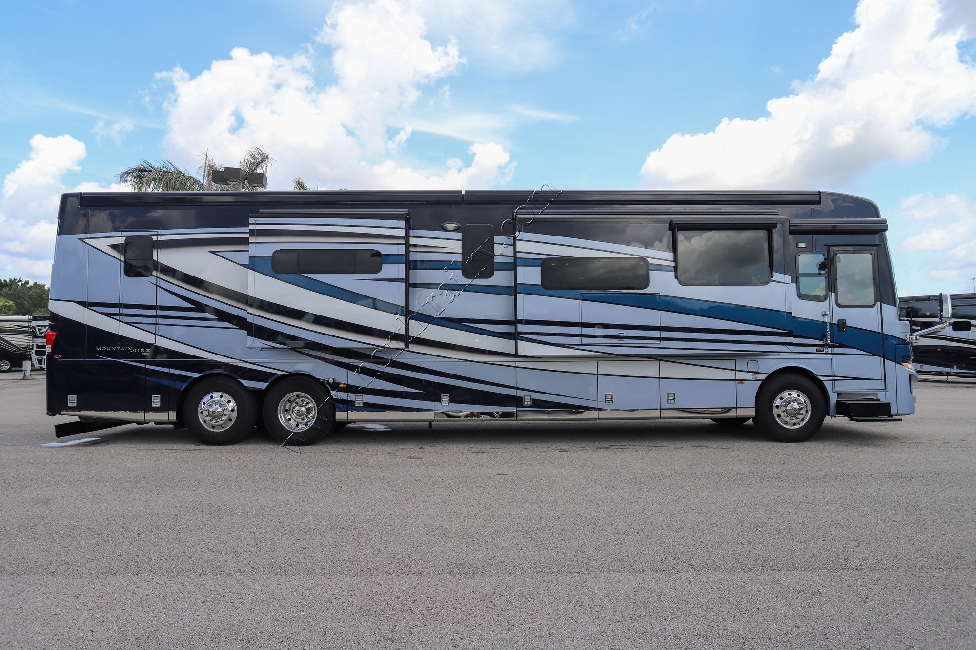 Used 2023 Newmar Mountain Aire 4551 Class A  For Sale