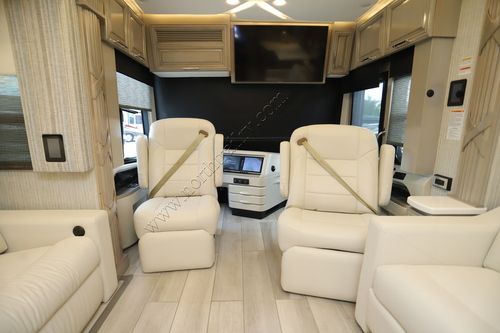 2023 Newmar Mountain Aire 4551