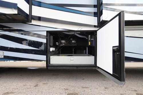 2023 Newmar Mountain Aire 4551
