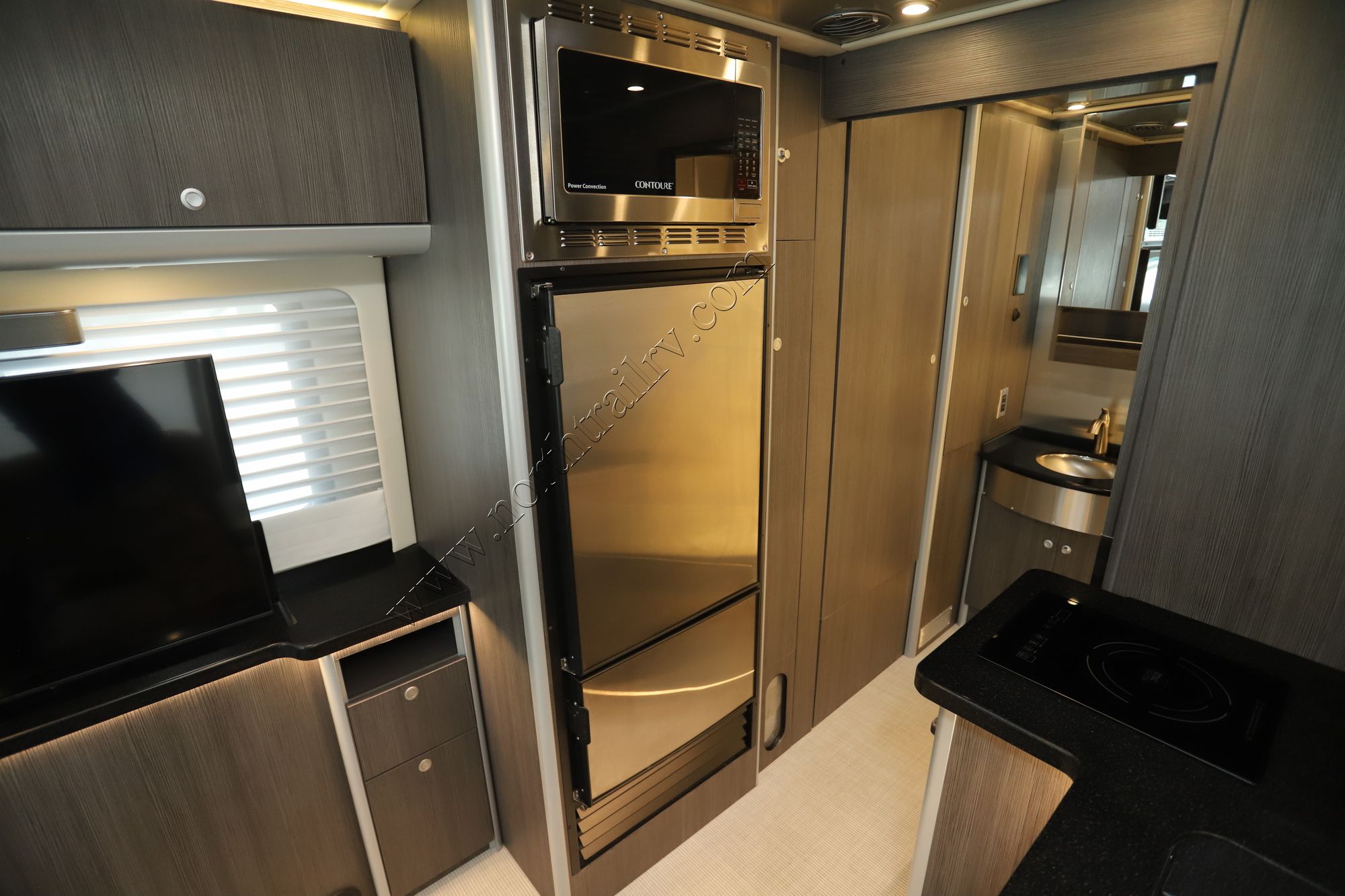 2023 Airstream Atlas E1 Class C Used  For Sale
