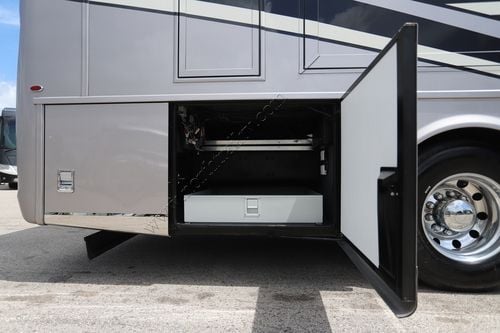 2022 Newmar Supreme Aire 4573 Super C