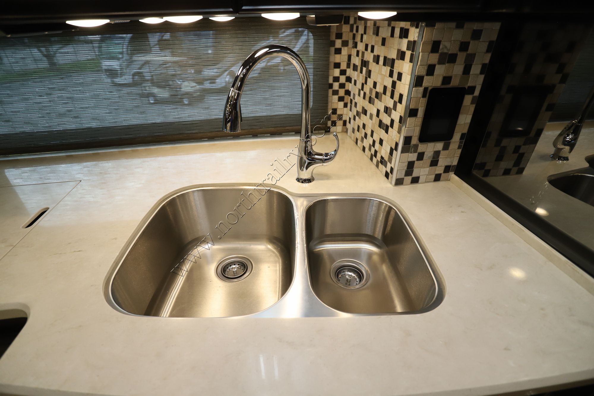 Used 2022 Newmar Supreme Aire 4573 Super C  For Sale
