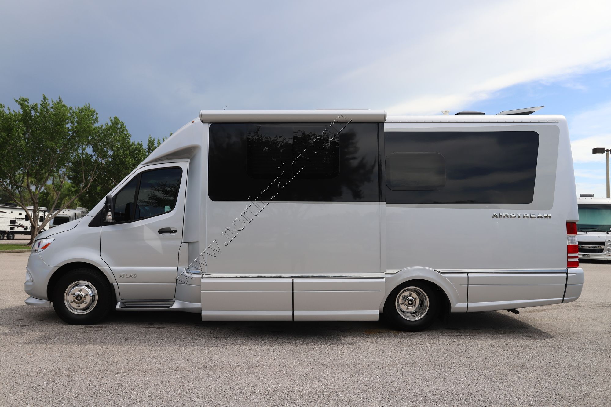 2023 Airstream Atlas E1 Class C Used  For Sale