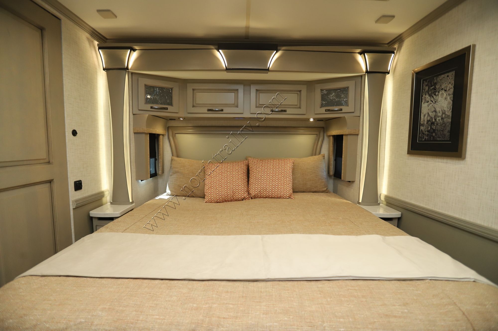 Used 2023 Newmar Dutch Star 4081 Class A  For Sale