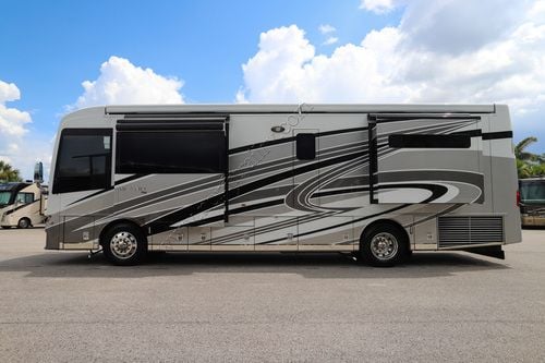 2022 Newmar New Aire 3545