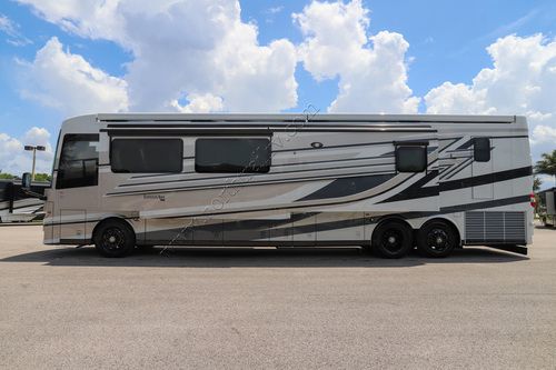 2026 Newmar London Aire 4569
