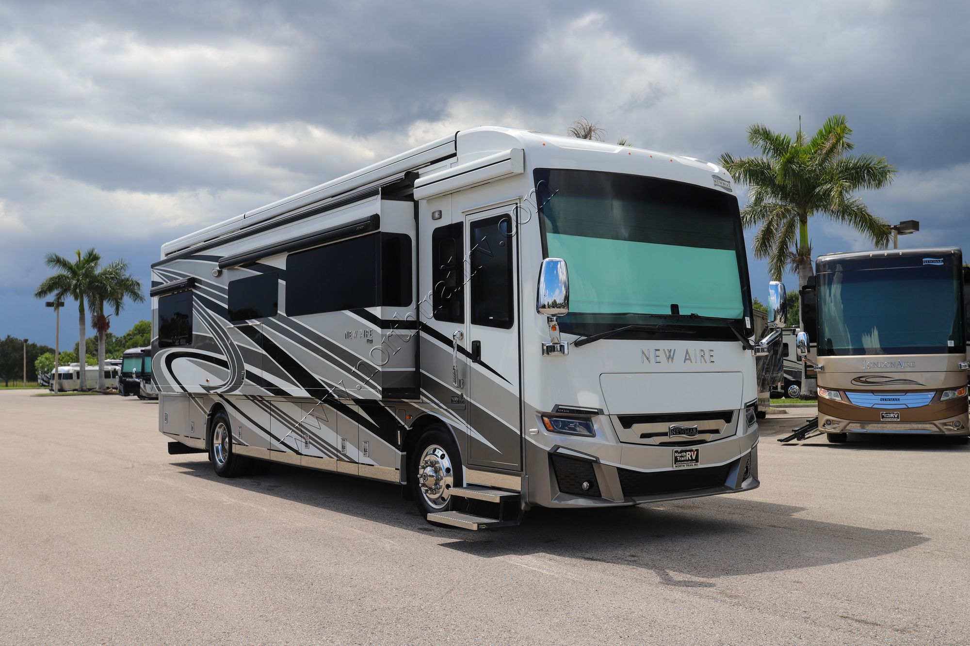 Used 2022 Newmar New Aire 3545 Class A  For Sale